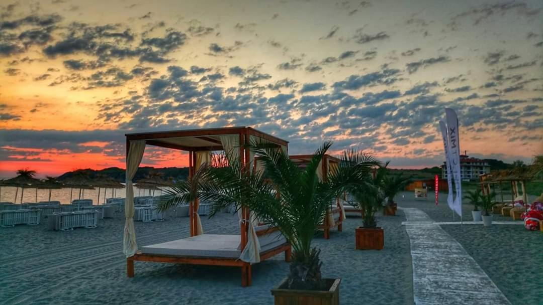 Aparthotel Regina Mare Carevo Exteriér fotografie