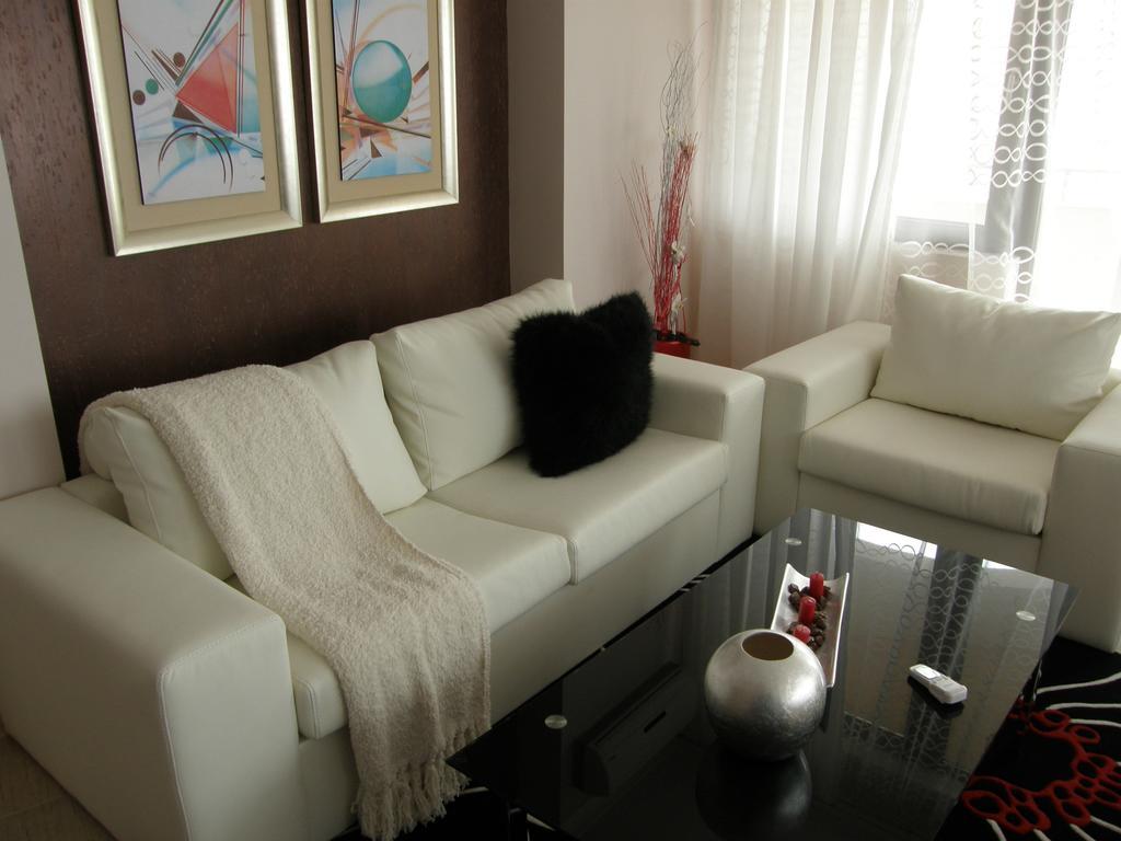 Aparthotel Regina Mare Carevo Pokoj fotografie